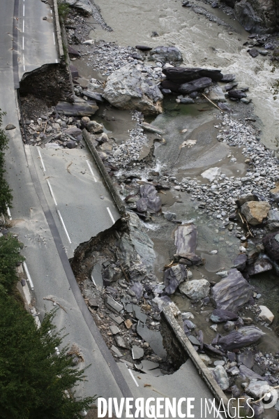 Vallée de la Roya le 07/10/2020 aspect de la route internationale reliant Cuneo à Vintimille entre Fontan et Tende.En date de septembre 2021 c est 350 millions d euro qui ont ete investi pour la reconstruction de la route  environ  200 zones de travaux 