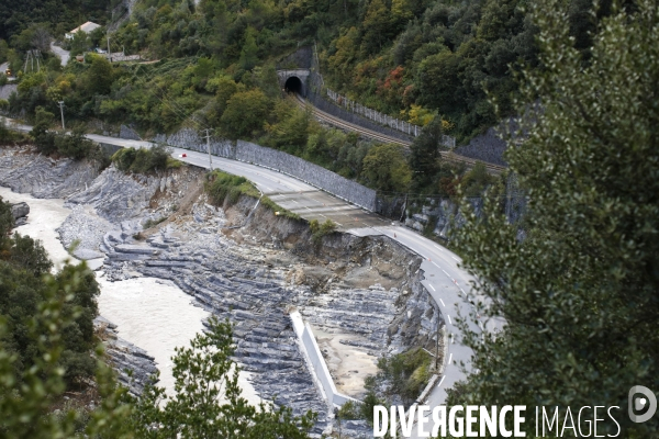 Breil sur Roya le 13/10/2020; Etat de la route internationale entre reliant Vintimille à Cuneo traversant la vallée de la Roya en France. Ici au sud de Breil. Cette departementale a necessité jusqu en septembre 2021 350 millions de depense, environ  20