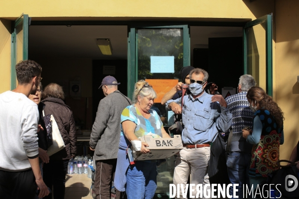 Tende  08/10/2020 distribution de nourriture aux tendasques dans la salle polyvalente