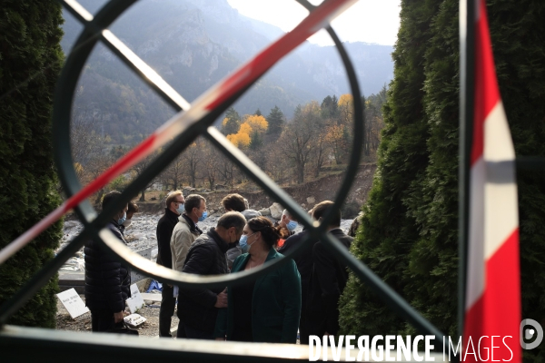 Tende le 12/11/2020 Visite du vieux cimetiere de Saint Dalmas de Tende par  Benoit Houssay, officier général de la Zone de défense et de sécurité sud, , Bernard Gonzales prefet des AM,Christophe Mirmand, Préfet de la Région Paca Jean Pierre Vassall