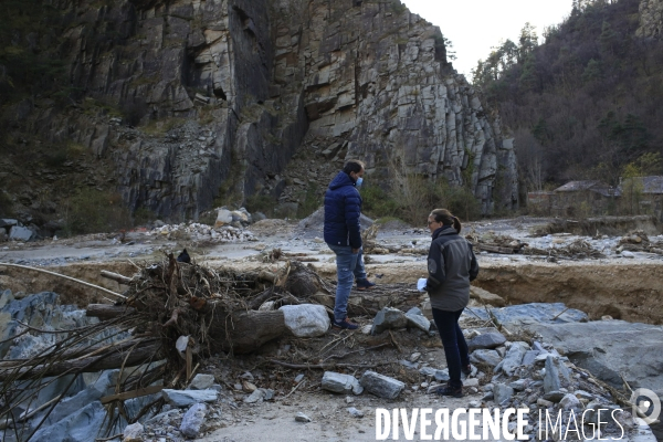 Tende le 23/11/2020 Luc Fioretti et Fanny Denis pres du lit du fleuve Roya  entre Saint Dalmas et Tende