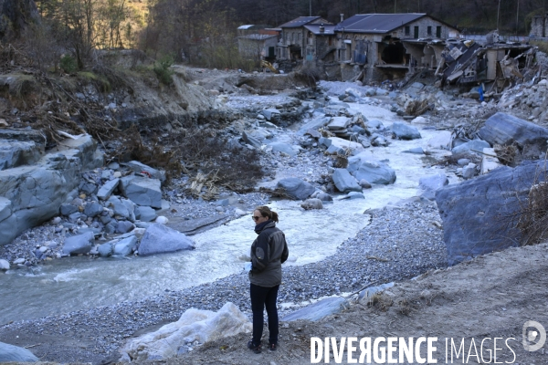 Tende le 23/11/2020 Luc Fioretti et Fanny Denis pres du lit du fleuve Roya  entre Saint Dalmas et Tende