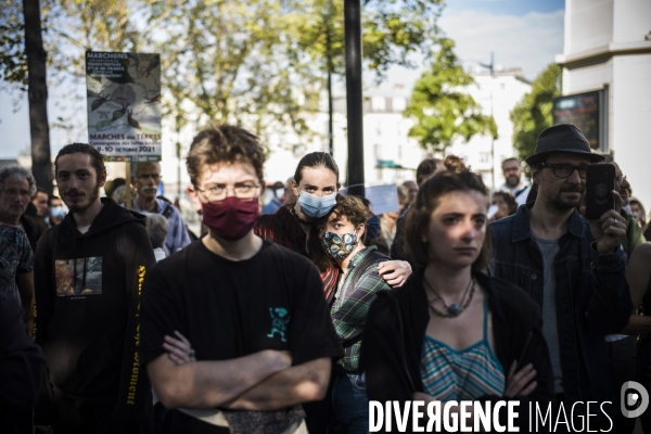 Manifestation pour la defense des jardins des vertus.