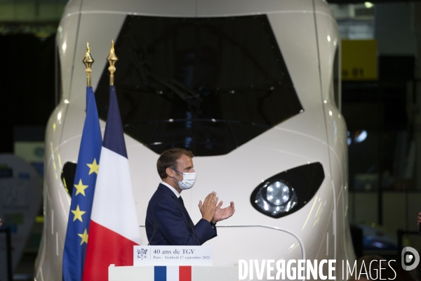 Emmanuel MACRON pour le dévoilement du nouveau TGV M