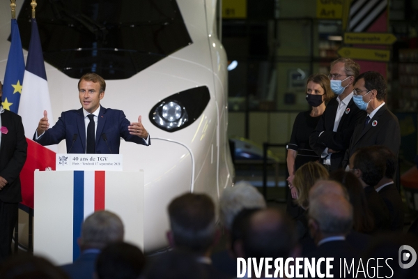 Emmanuel MACRON pour le dévoilement du nouveau TGV M