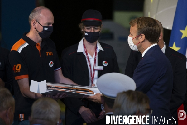 Emmanuel MACRON pour le dévoilement du nouveau TGV M