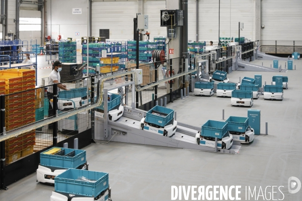 Gestion de picking avec les robots Skypod dans les Entrepôt Cdiscount