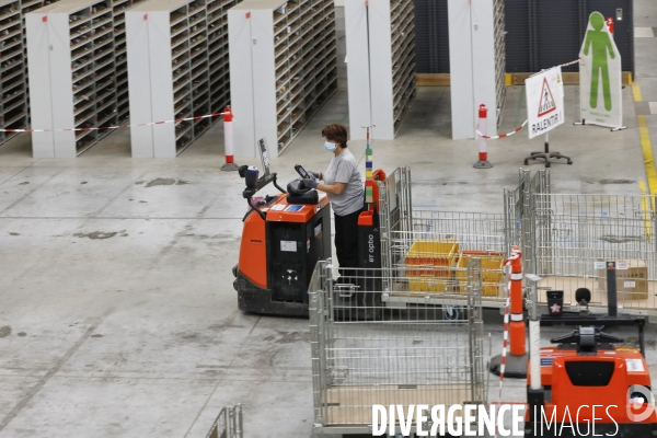 Gestion de picking avec les robots Skypod dans les Entrepôt Cdiscount