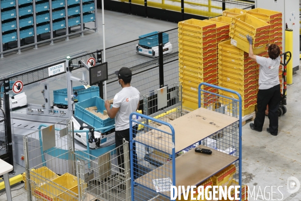 Gestion de picking avec les robots Skypod dans les Entrepôt Cdiscount