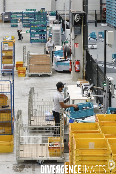 Gestion de picking avec les robots Skypod dans les Entrepôt Cdiscount