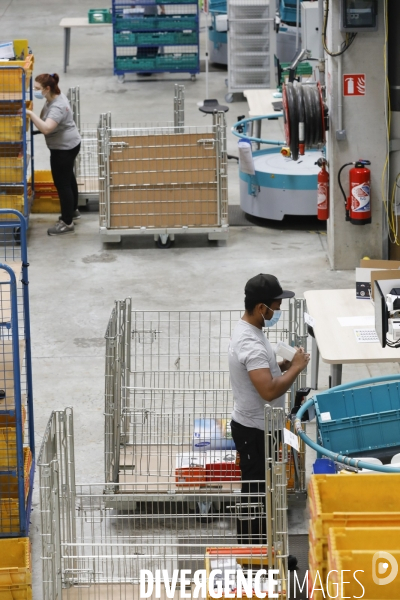 Gestion de picking avec les robots Skypod dans les Entrepôt Cdiscount