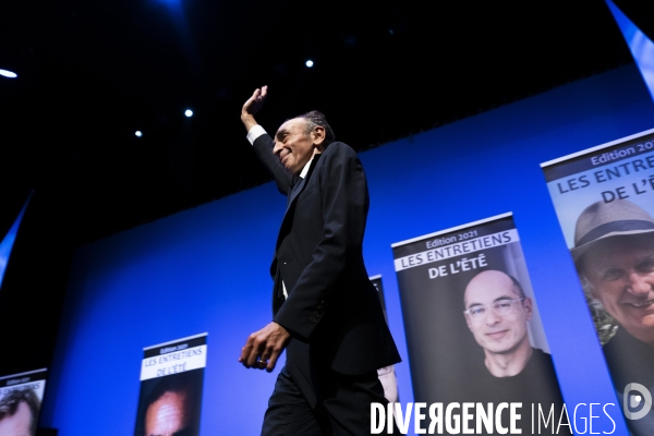 Sortie du Livre d Eric ZEMMOUR