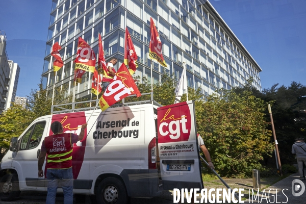 Naval Group - Manifestation CGT pour un treizieme mois