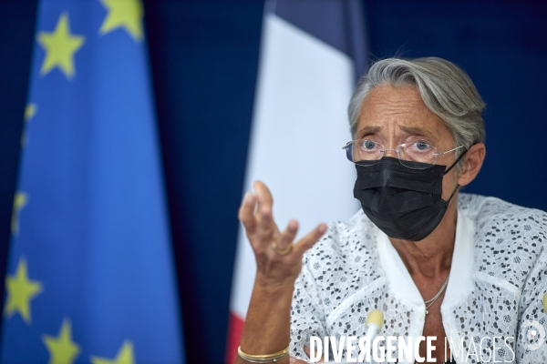 Elisabeth Borne et les partenaires sociaux sur l agenda social