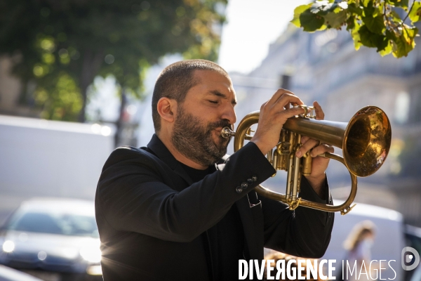 Anne HIDALGO inaugure la place Juliette gréco.