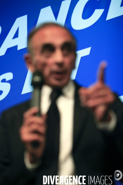 Nice le 18/09/2021 Eric Zemmour en visite à Nice et de ses lecteurs sur la scene du palais des Congres.