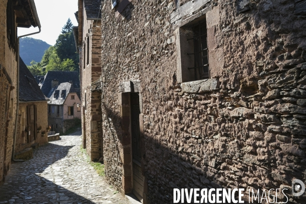 Ruelles à Conques dans l Aveyron