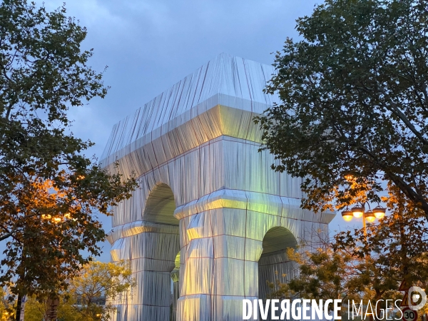 L arc de triomphe empaqueté