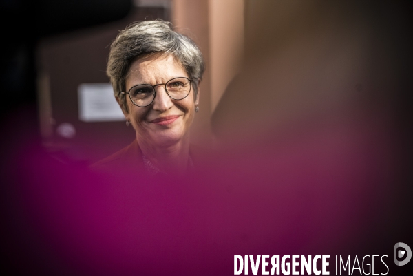 Sandrine rousseau, candidate a la primaire de europe ecologie les verts