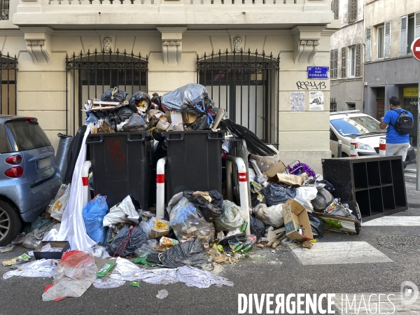 Poubelles la Ville  à Marseille, la nouvelle saison de la série.