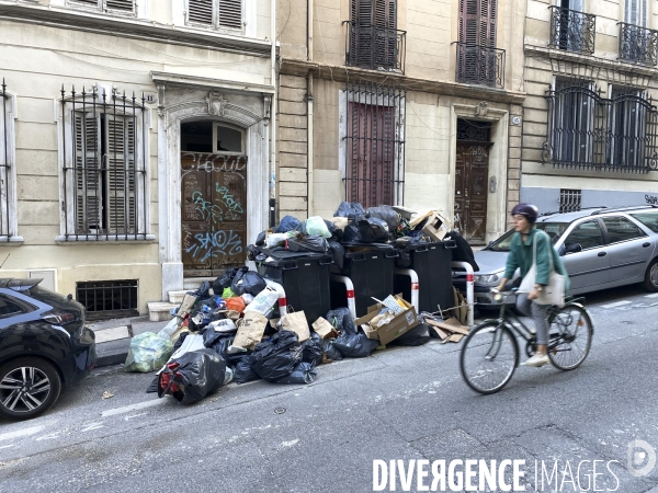 Poubelles la Ville  à Marseille, la nouvelle saison de la série.