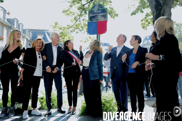 Anne hidalgo inaugure la place Juliette gréco