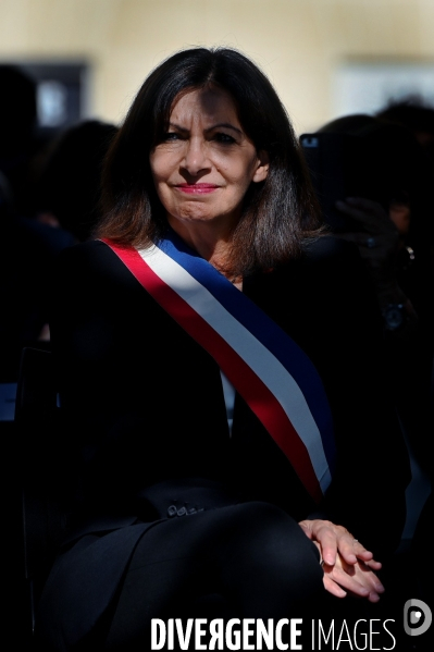 Anne hidalgo inaugure la place Juliette gréco