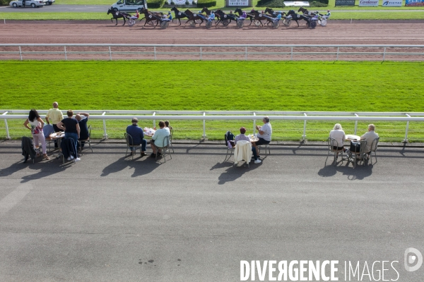 Courses hippiques sur l hippodrome d Amiens