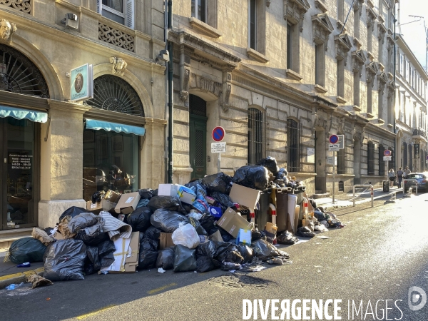 Poubelles la Ville  à Marseille, la nouvelle saison de la série.