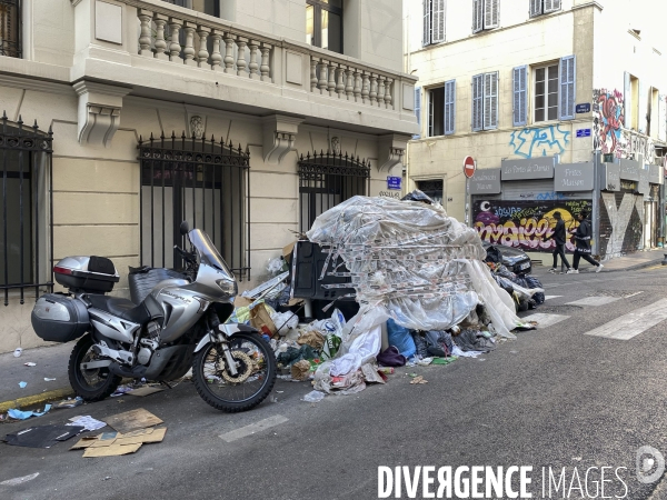 Poubelles la Ville  à Marseille, la nouvelle saison de la série.