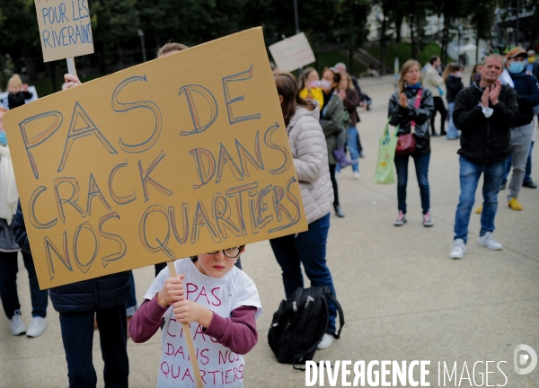 Crack à paris / Manifestation des collectifs d habitants anti crack