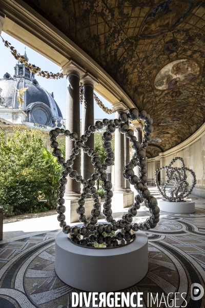 Jean michel othoniel au petit palais