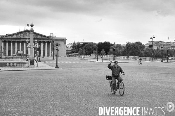 Paris révélé. Paris confiné.