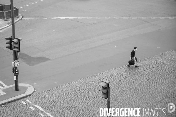 Paris révélé. Paris confiné.