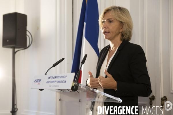 Conférence de presse de Valérie PECRESSE sur l immigration incontrolée.