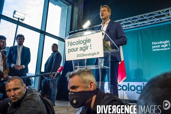 Yannick Jadot remporte la primaire écologiste.