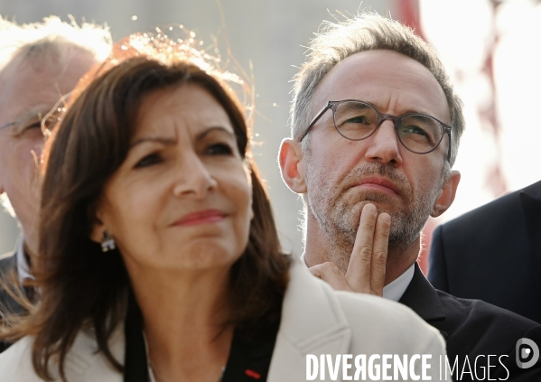 Anne Hidalgo pose la première pierre de l Arena