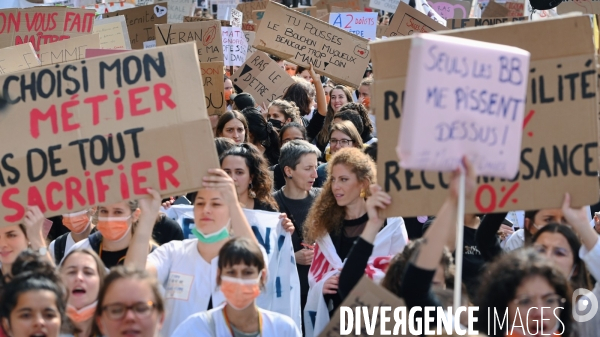 Manifestation des sages femmes