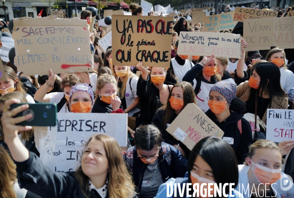 Manifestation des sages femmes