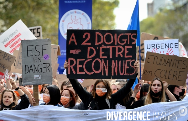 Manifestation des sages femmes