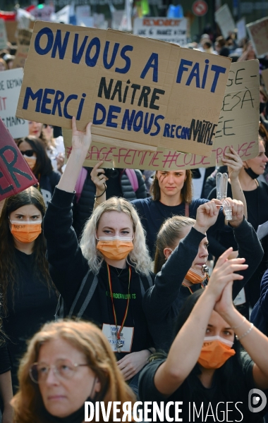 Manifestation des sages femmes