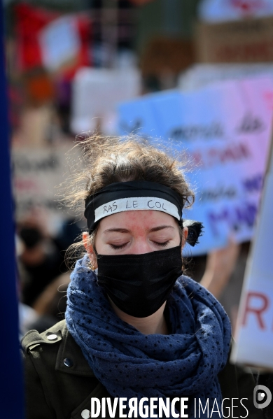 Manifestation des sages femmes