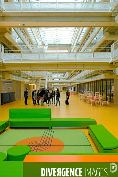 Le nouveau campus de l  Ecole Normale Supérieure Paris-Saclay