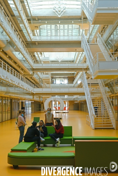 Le nouveau campus de l  Ecole Normale Supérieure Paris-Saclay
