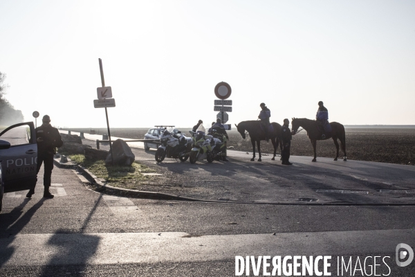 Marche des terres contre l avancee de l urbanisation