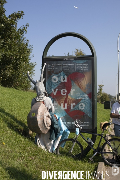 Marche des terres contre l avancee de l urbanisation