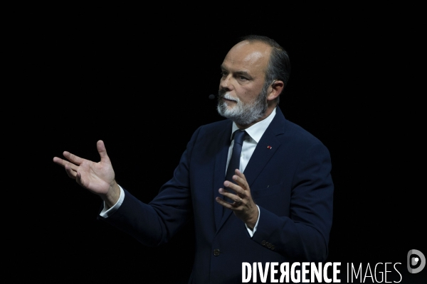 Edouard PHILIPPE lance son nouveau parti  HORIZONS  au Havre.