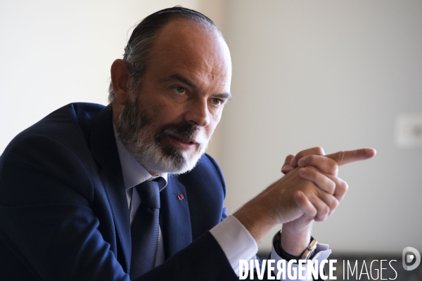 Edouard PHILIPPE, maire du Havre, dans son bureau de l Hôtel de ville.