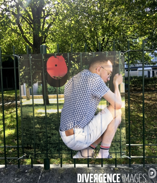 HORS-CADRE TOI-MÊME, une exposition dans la rue de portraits de personnes en situation de Handicap.