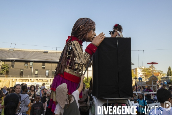 Visite de la «Petite Amal» à Marseille